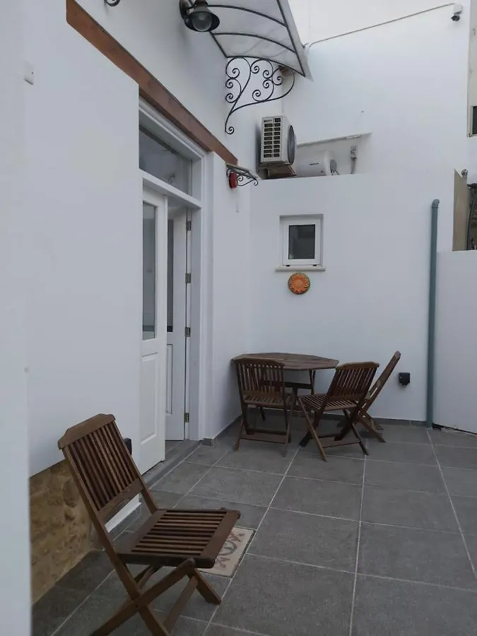 Magdalene'S City House Inn Larnaka